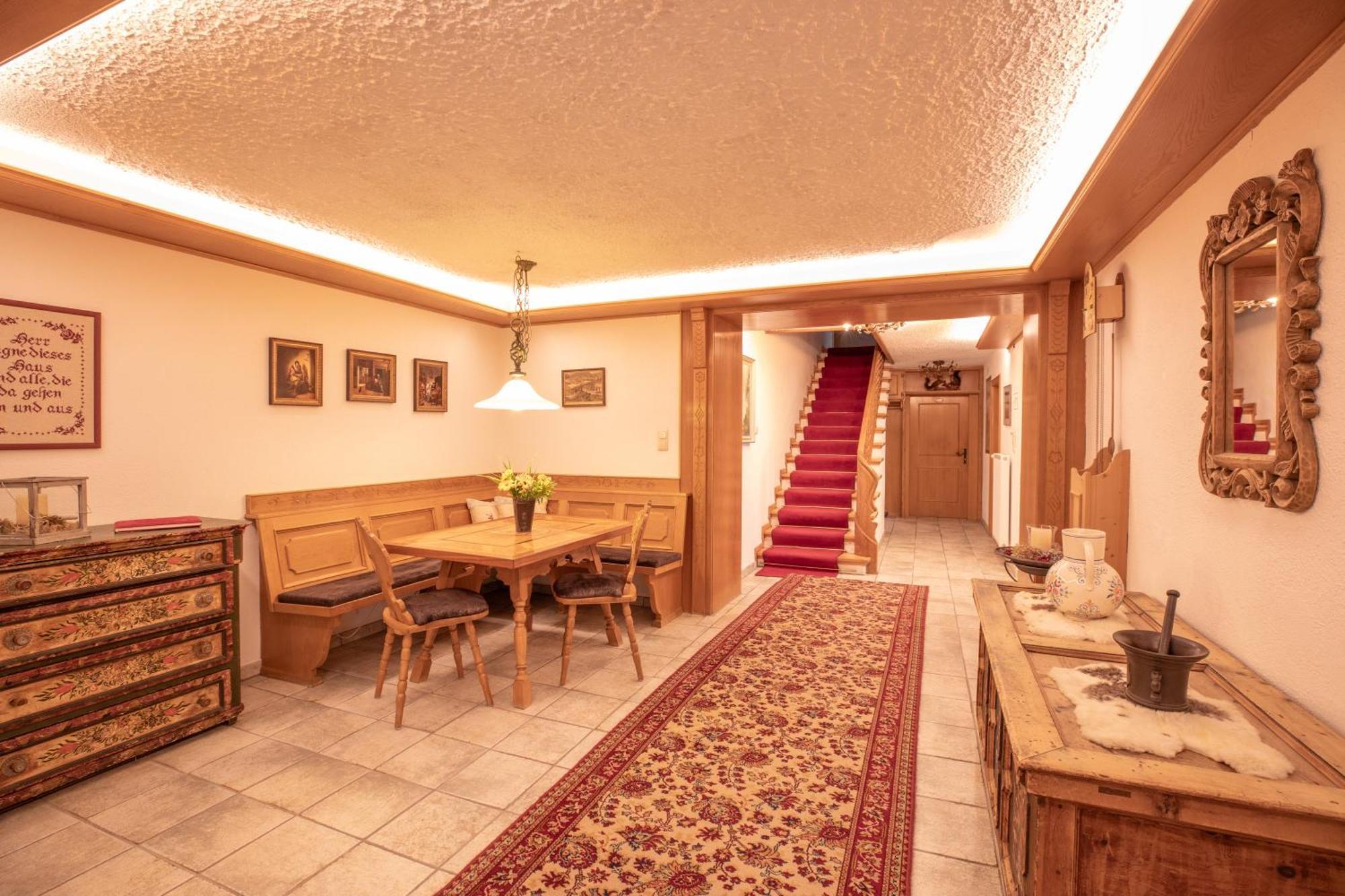 Patteriol Apart-Hotel-Garni Sankt Anton am Arlberg Bagian luar foto
