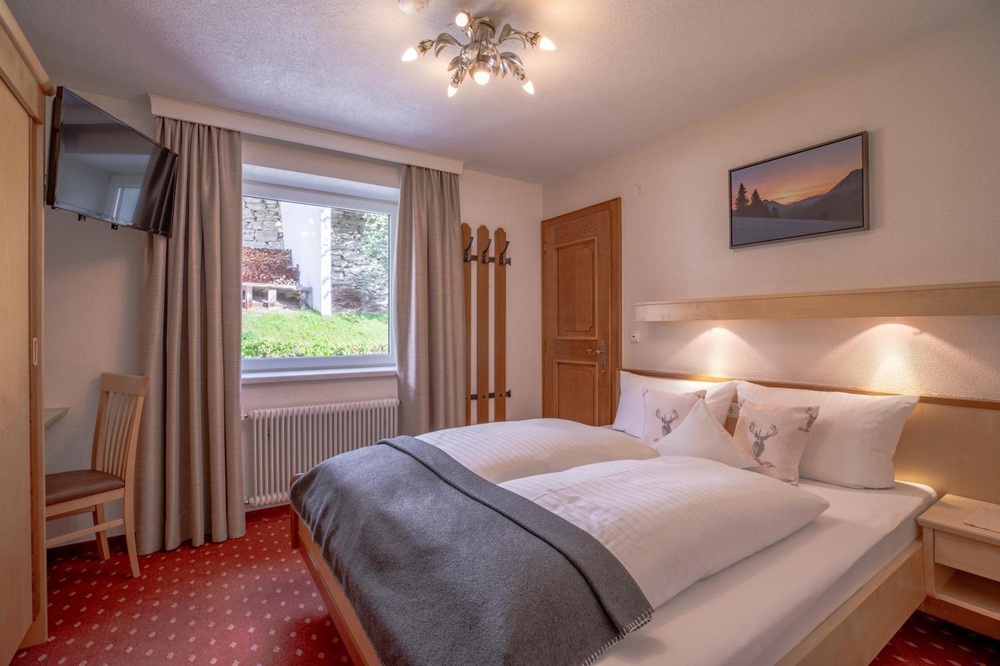 Patteriol Apart-Hotel-Garni Sankt Anton am Arlberg Bagian luar foto