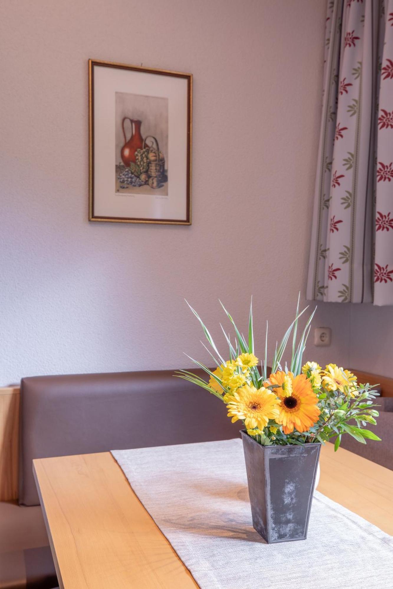 Patteriol Apart-Hotel-Garni Sankt Anton am Arlberg Bagian luar foto