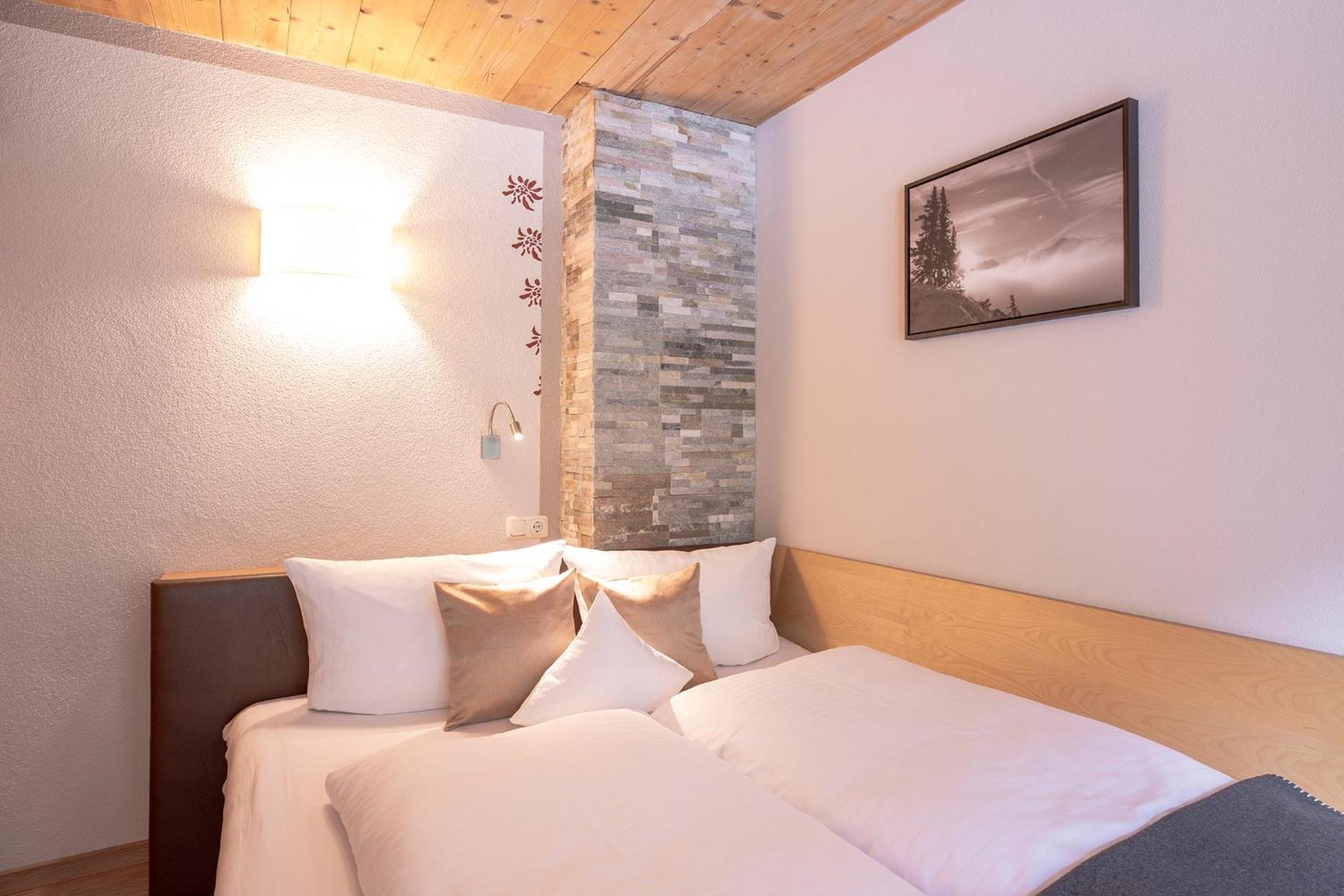 Patteriol Apart-Hotel-Garni Sankt Anton am Arlberg Bagian luar foto